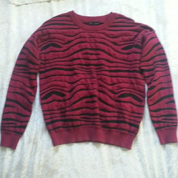 Burgandy zebra print sweater - Picture 1 of 3