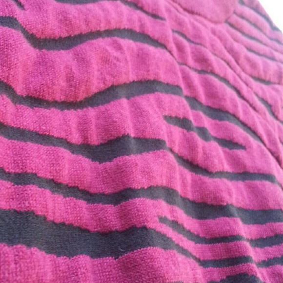 Burgandy zebra print sweater - Picture 2 of 3