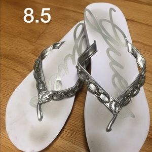 Guess flip flops