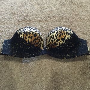 Victoria's Secret Miraculous pushup strapless bra