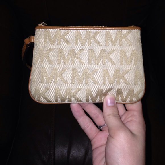Small Michael Kors Logo Wristlet