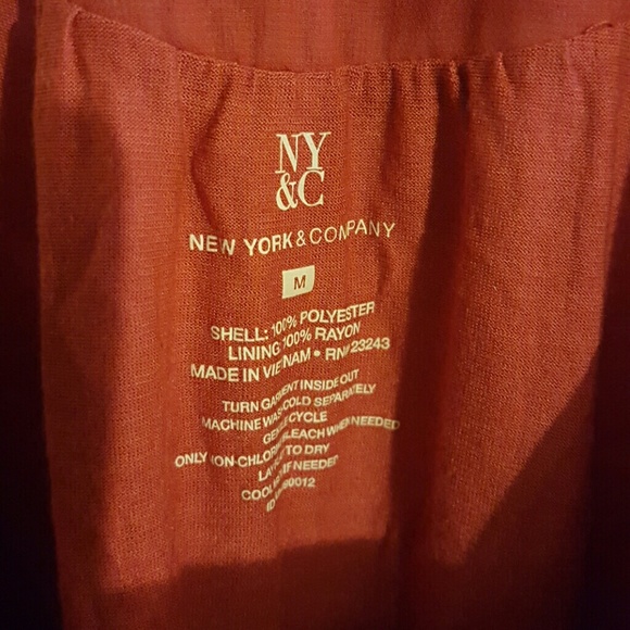 Cute blouse - Picture 3 of 3