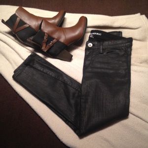 Banana republic black coated skinny