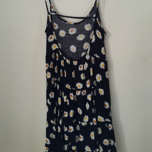 Sundress - Picture 3 of 4