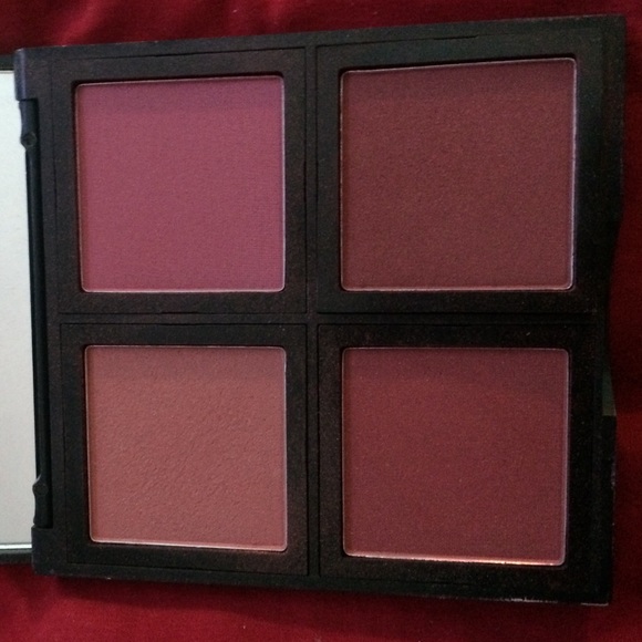 E.l.f blush palette