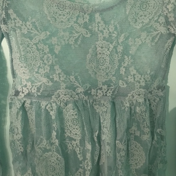 Top - Picture 2 of 2