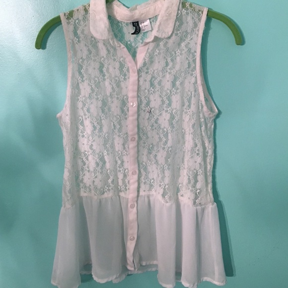 Sleeveless blouse