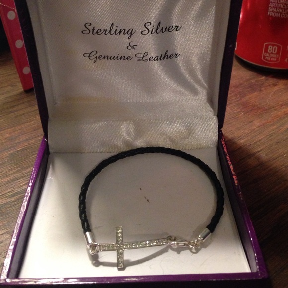 Cross bracelet