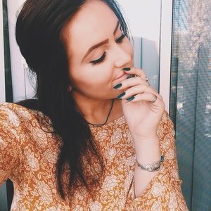 Meet your Posher, Emily