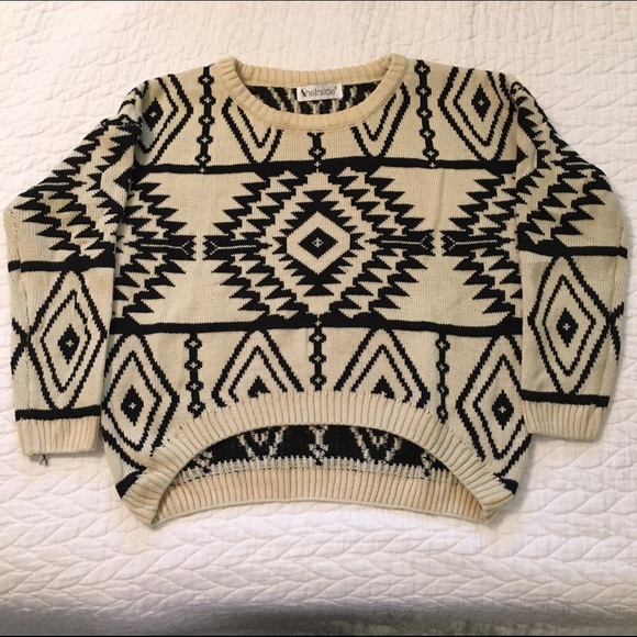 SheInside Hi-Low Aztec Sweater - Picture 2 of 3