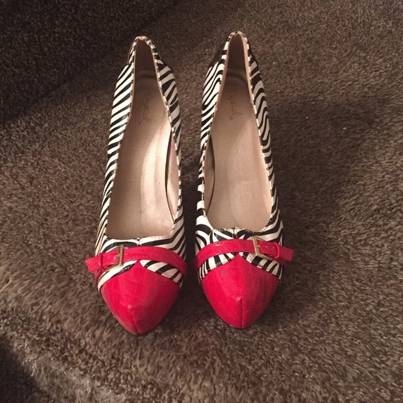 Qupid Zebra Print Heel