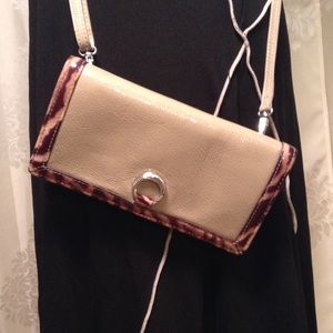 Cross body Brighton organizer