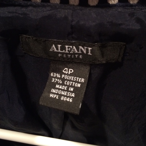 Classy & Adorable Alfani Navy Polka Dot Sz 4P - Picture 4 of 4