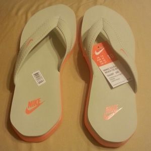Nike flip flops
