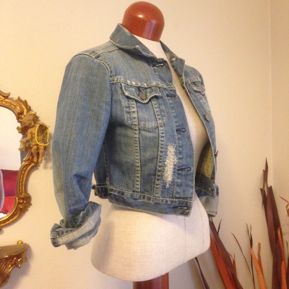 NWOT AMERICAN EAGLE JEAN DENIM JACKET - Picture 2 of 4