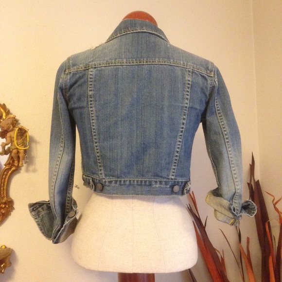 NWOT AMERICAN EAGLE JEAN DENIM JACKET - Picture 3 of 4