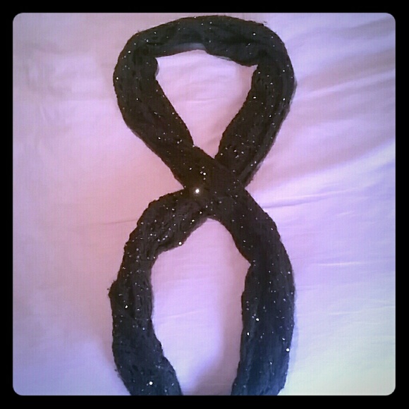 Infinity scarf