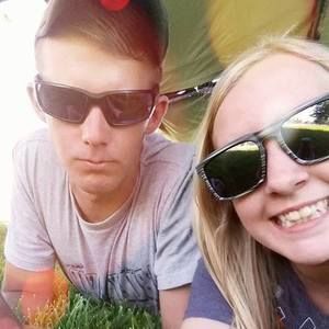 Meet your Posher, Lea