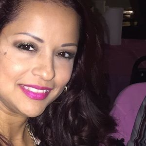 Meet your Posher, Norma