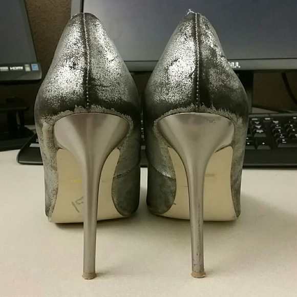 Sexy Silver Stilettos - Picture 2 of 3