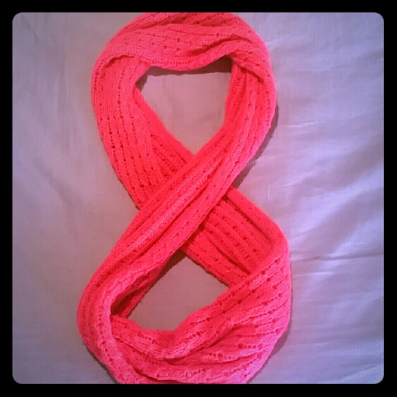 Infinity scarf