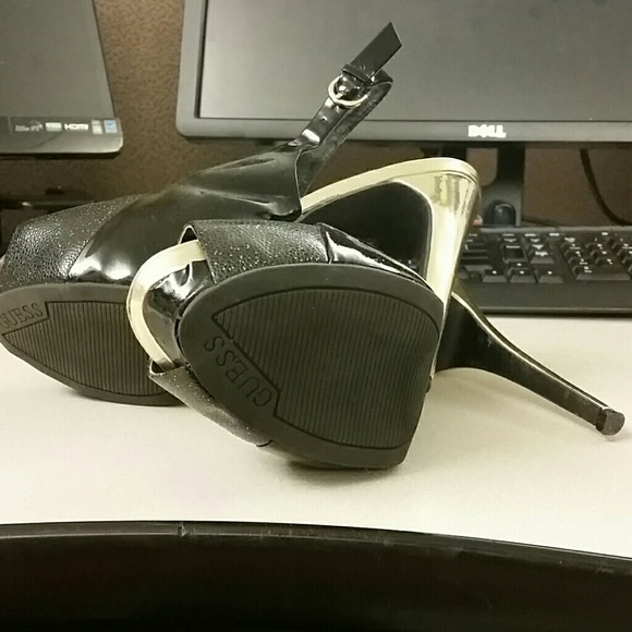 Black and Gold Slingback - Picture 4 of 4