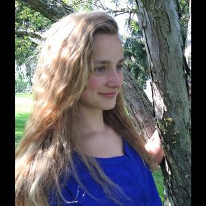 Meet your Posher, Elizabeth