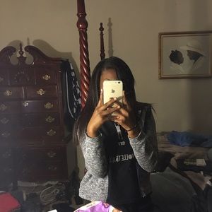 Meet your Posher, Tamira