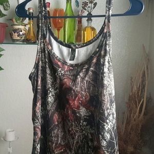 Women's Fall Tone Tank. L/XL. Earth Tones/ Leaves