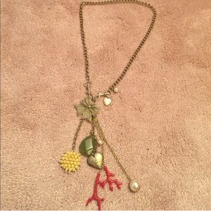 Like-new vintage Betsey Johnson necklace!💞