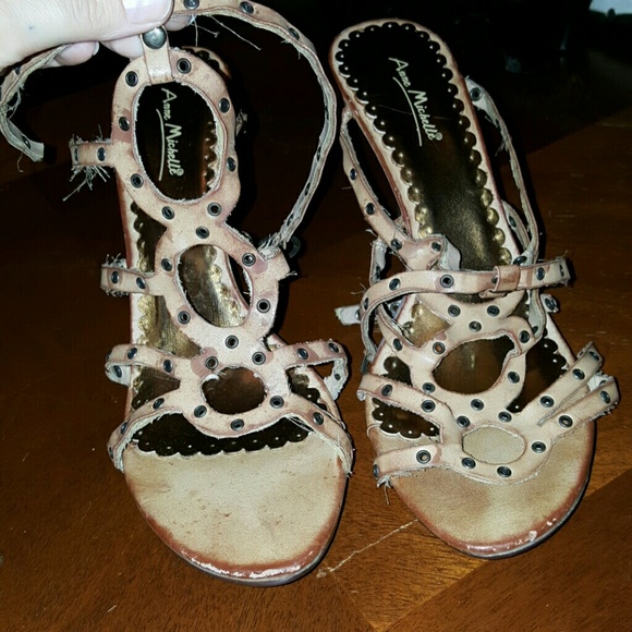 Anne Michelle heels