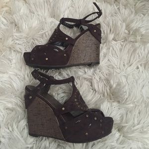 Andrea Wedges