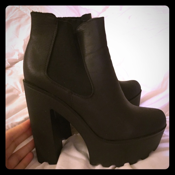 Boohoo Jessy Platform Boots