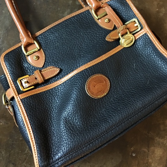 🔱 VINTAGE Dooney & Bourke Leather Purse