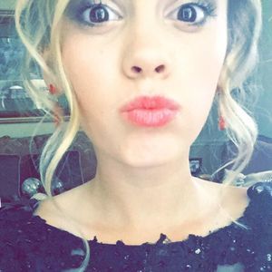 Meet your Posher, Mika