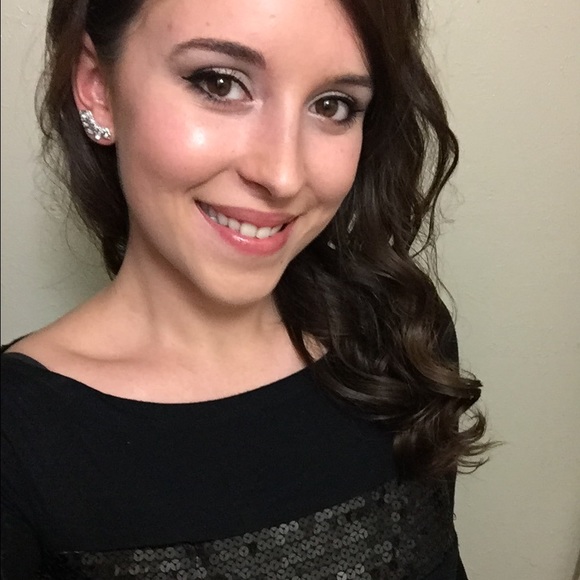 Hey, I'm Kaley 🌺 - Picture 3 of 3