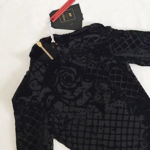 H&M Tops - H&M x Balmain Velvet Top H&M Tops - H&M x Balmain Velvet Top