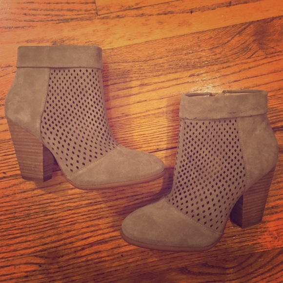 NEW Sole Society Gray Suede Sidney Booties Sz 8.5