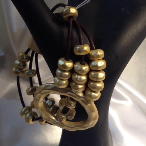 Son Paises Jewelry - Gold Tone Beaded Bracelet
