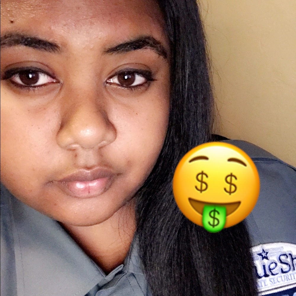 Meet your Posher, Sahar