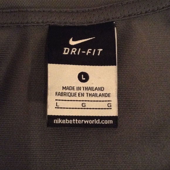 Nike Dri-Fit zip up - Picture 4 of 4