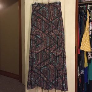 Lucy and Laurel pleated maxi skirt