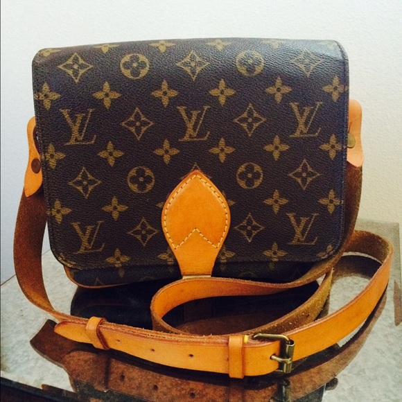 SOLD to Lynetta - Louis Vuitton Cartouchiere
