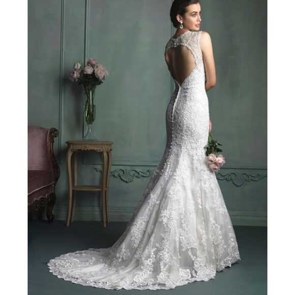 SOLD 💖Allure bridal lace style 9104 keyhole back - Picture 3 of 4