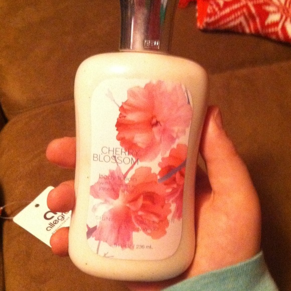 nwt bbw cherry blossom lotion