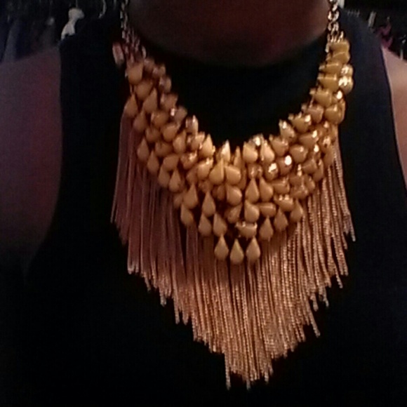 Beautiful yellow set