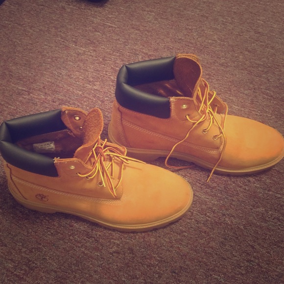 Timberland boots (decent condition)