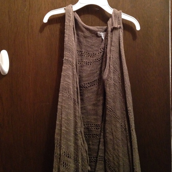 Olive Sleeveless Cardigan