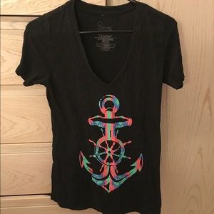 Empyre v-neck tshirt