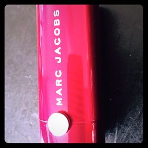 NIB Marc Jacobs lip Creme in so rouge small size